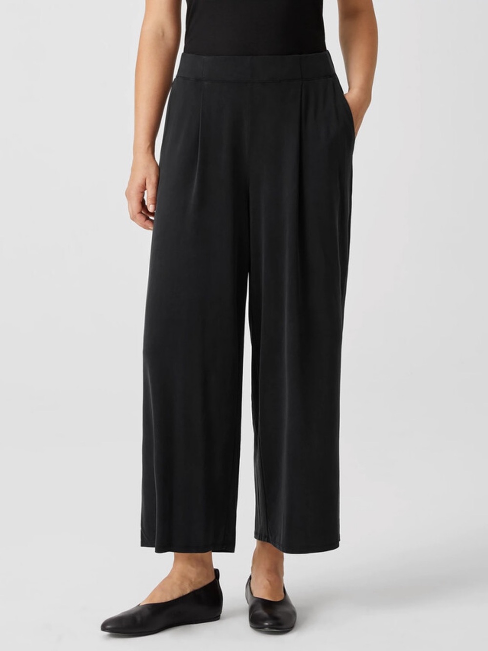 Eileen Fisher NWT Black Sandwashed Cupro Knit Wide Leg Pleated Ankle Pant M